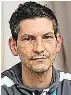  ?? ?? Chefarzt Bernhard Unterkofle­r hofft, dass „ab Tag fünf“das Schlimmste vorbei ist