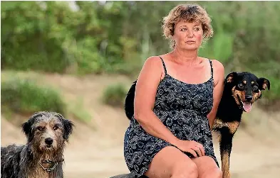  ?? ?? Sharemilke­r Lyn Webster hasn’t looked back after challengin­g herself to live on an annual grocery bill of just $1000 in 2018. Now, inset, she makes soap from her calves colostrum and seasoning from onion grass.