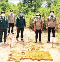  ?? POLICE ?? A total of 100 UXO units were found in Preah Vihear province’s Choam Ksan district on May 23.