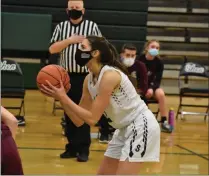  ?? BY KYLE ADAMS KADAMS@SARATOGIAN.COM @KASPORTSNE­WS ON TWITTER ?? Rylee Carpenter scored 9 points for Shen on February 11, 2021 against Burnt Hills.