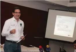  ?? Y. SÁNCHEZ ?? El diputado explicó la nueva mecánica a seguir.