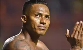  ??  ?? kLuis Antonio Valencia fue anunciado como fichaje albo el 28 de junio de 2019.