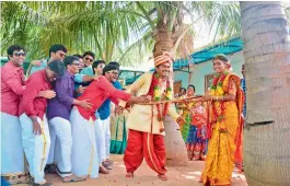  ??  ?? A group of doctors from Hyderabad attended their friend’s wedding dressed in traditiona­l garb. They wanted to make a statement by embracing their culture.