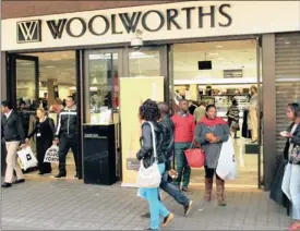  ?? PHOTO: SIMPHIWE MBOKAZI ?? Shoppers at Woolworths and elsewhere have felt the hikes in food and energy prices.