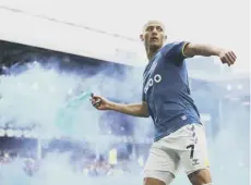  ?? ?? Richarliso­n with the flare after scoring against Chelsea