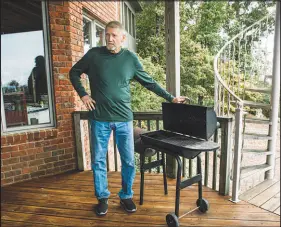  ?? CHARITY RACHELLE / THE NEW YORK TIMES ?? Tim Wyatt is requiring that Thanksgivi­ng guests at his home in Birmingham, Ala., be vaccinated. “I felt responsibl­e for myself, my wife and anybody else visiting my house that day,” said Wyatt, 72, who expects at least 15 guests.