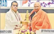  ?? SANJEEV VERMA/HT PHOTO ?? Founder-president of MIT World Peace University Vishwanath D Karad with Kerala governor Arif Mohammad Khan in New Delhi on Friday.