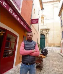  ?? (Photos C. G.) ?? Guillaume Poulain est à la tête du restaurant Le Bagatelle, à Saint-Tropez.