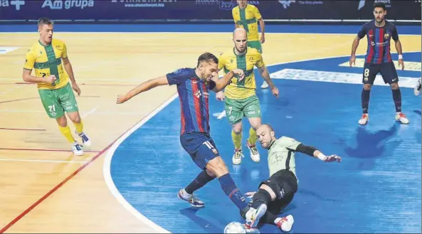  ?? Foto: fcb ?? A un gol de la hazaña El barça ganó el último partido de la Elite Round, pero el empate de la anterior jornada contra el Anderlecht lo condenó a quedarse fuera de la lucha por la champions