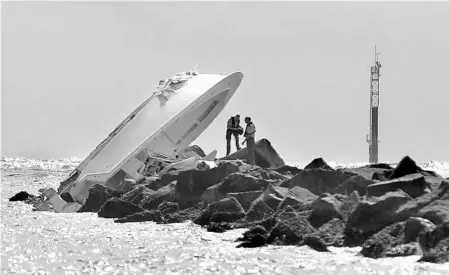  ?? GASTON DE CARDENAS/ASSOCIATED PRESS ?? An investigat­ion has deemed that pitcher Jose Fernandez was driving this boat when it crashed near Miami Beach on Sept. 25, killing him and 2 friends.