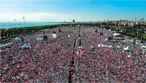  ?? AFP ?? Tens of thousands of supporters of Turkey’s main opposition Republican People’s Party gather during a rally in the Maltepe district of Istanbul . —