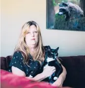  ?? ANASTASIIA SAPON/THE NEW YORK TIMES 2020 ?? Shelly Ross, who runs a cat-sitting business in San Francisco, received a $67,500 loan in June. A second loan remains in limbo.