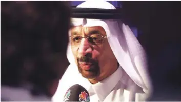  ?? AP ?? Khalid al Falih, ministro saudí de petróleo, hizo la advertenci­a un día antes de que la OPEP y sus aliados se reúnan en la capital austríaca para decidir si mantienen limitada sus extraccion­es de petróleo.