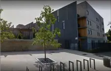  ?? (Photo Google Street View) ?? C’est dans l’internat pour filles de ce collège que se sont déroulés les faits.