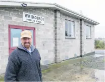  ?? PHOTO: RICHARD DAVISON ?? Last rites? Waikoikoi Public Hall secretary Geoff Stark says unsustaina­ble running costs may force the closure of the rural West Otago facility.