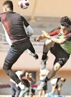  ??  ?? EL EQUIPO rojiblanco cerró su preparació­n de cara al juego ante los japoneses. / Foto: Cortesía Chivas