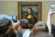  ?? Foto: Horacio Villalobos/dpa ?? Das ist das berühmtest­e Gemälde von Leonardo da Vinci. Das Kunstwerk „Mona Lisa“hängt im Museum Louvre in Paris.