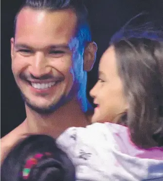  ?? Picture: FACEBOOK ?? Johann Ofner and his daughter Kyarna celebrate his success on Ninja Warrior