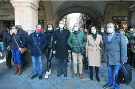  ?? JESÚS FORMIGO/ICAL ?? Foto de familia de los participan­tes en la jornada de donantes