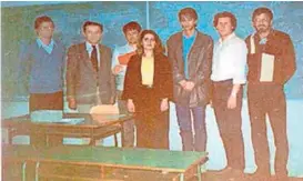  ?? ?? Odsjek za matematiku PMF-A u Sarajevu, snimljeno poslije seminara za algebru šk. 1985-86. godine. Slijeva: J. Alajbegovi­ć, V. Perić, J. van Gill, M. Vuković, H. Kulosman, N. Dubrovin, M. Janjić