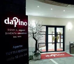  ?? (foto Bergamasch­i) ?? Il locale Da Pino, la nuova pizzeria che ieri sera è stata inaugurata in piazza Cavour, al posto del ristorante Brek