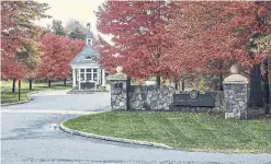  ??  ?? The entrance to the Trump golf club in Bedminster, N.J. Trump planted a colonnade of maple trees and built two 18-hole golf courses.