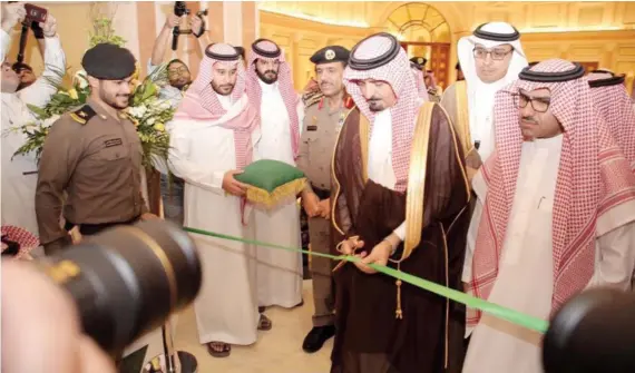  ?? SPA ?? Lt. Gen. Saeed bin Abdullah Al-Qahtani cuts the ribbon to open the Saudi Internatio­nal Fire Safety Conference 2019 in Riyadh.