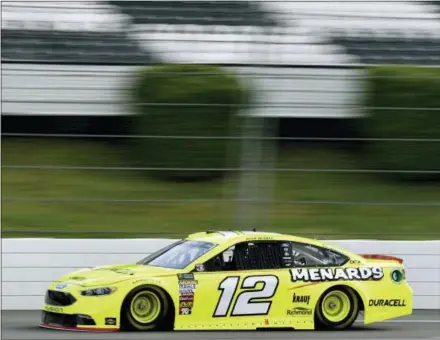  ?? DERIK HAMILTON — THE ASSOCIATED PRESS ?? Ryan Blaney drives down the front stretch during qualifying for Sunday’s NASCAR Cup Series Pocono 400, Friday in Long Pond. Blaney won the pole.