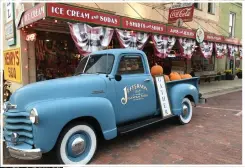  ?? ?? A vintage pickup truck sits in front of the Jefferson General Store in the East Texas town of about 2,000 residents.