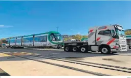  ?? EFE ?? La nueva unidad de la flota de trenes del metro de Málaga.