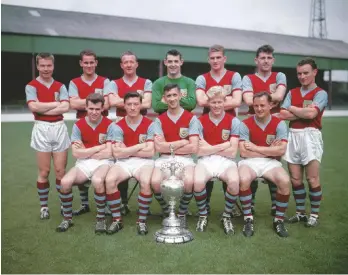  ??  ?? Champions...Jimmy McIlroy (front row, second from left) and Burnley’s 1960 side