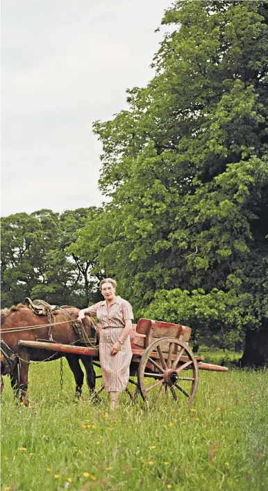  ??  ?? STEEPED IN THE UNCANNY Elizabeth Bowen at her ancestral home, Bowen’s Court, County Cork, 1962