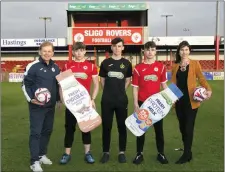  ??  ?? Sligo Rovers manager Liam Buckley, Under 19 players Danie O’Toole, Gearoid Mulligan and Adam Lynch with Karen McGarty, Aurivo.