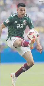  ??  ?? LO INCLUYEN. Hirving “Chucky” Lozano está en los planes del PSV Eindhoven para la próxima temporada.