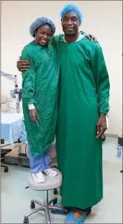  ??  ?? Friends… Dr Ndume and her friend, Congolese American retired profession­al basketball star Ndikembe Mutombo. He built a hospital in Kinshasa and requested Helena to go and treat some patients there.