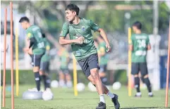  ?? ?? TOP GUN: Thailand’s Teerasil Dangda takes part in a training session ahead of the AFF Mitsubishi Electric Cup 2022.