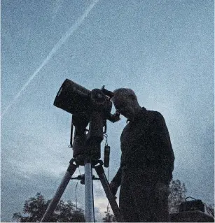  ?? JESSICA NYZNIK PETERBOROU­GH EXAMINER FILE PHOTO ?? There are astronomer­s who looking for objects such as asteroids near the Earth, but thousands of satellites could make it impossible to keep track of new or moving objects.