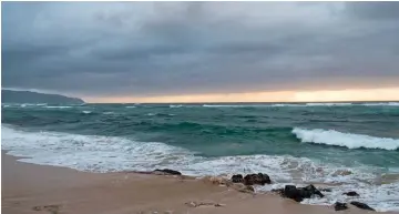  ??  ?? Winter brings the biggest waves to O‘ahu’s north shore ( above), drawing champion surfers to compete and rookies to surf schools. The view from a trail at Ka‘ena Point in western O’ahu ( opposite).