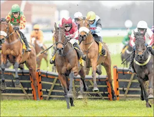  ?? Pic: Bill Selwyn ?? Soaring Glory at the last before going to win the Betfair Hurdle