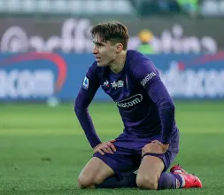  ??  ?? Federico Chiesa, 22 anni, il suo valore di mercato con lo stop del campionato è già sceso da 70 a 50 milioni di euro
A sinistra Rocco Commisso, 70 anni, patron della Fiorentina dalla scorsa estate