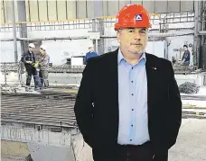  ?? Foto: archiv firmy Hochtief CZ ?? Nemáme lidi... Ve stavebnict­ví je hodně pozic, které by slušely ženám, škoda, že na nich nejsou, říká Michael Švanda.