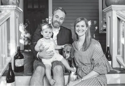  ?? Yi-Chin Lee / Staff photograph­er ?? Wine importer and distributo­r Volker Donabaum of Austria has built a career and life in Houston with his wife, Sarah Donabaum, their 11-month-old son, Theodor Donabaum, and dog, Heidi.