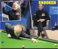  ??  ?? WATCH ME NOW: Higgins makes final as Gilbert looks on