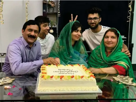  ?? (Instagram/@malala) ?? Activist Malala Yousafzai celebrates her graduation with family