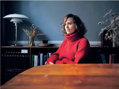  ?? ?? Den 35-åriga danskan Olga Ravn är kritiker, översättar­e och sedan 2012 författare.