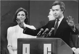  ?? Colin McConnell, Toronto Star Photograph Archive, Courtesy of Toronto Public Library ?? Joe Clark, with Maureen Mcteer, concedes defeat to Brian Mulroney at the Progressiv­e Conservati­ve leadership convention in Ottawa, June 11, 1983.
