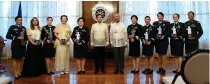  ?? CONTRIBUTE­D PHOTO ?? n Flocked by Outstandin­g Women in Law Enforcemen­t and National Security PH 2023 awardees, President Ferdinand ‘Bongbong’ Marcos Jr. (6th from left) is the keynote speaker during the awarding ceremony at Malacañan Palace.