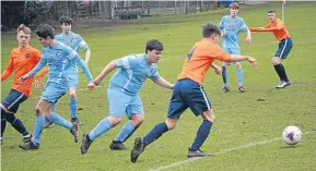  ??  ?? Fairmuir Violet U/19 (tangerine) strolled past Letham Tangerines 4-1 in a Presidents League clash at Graham Street (above, right).