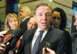  ?? PHOTO D’ARCHIVES, JEAN-FRANÇOIS DESGAGNÉS ?? Le premier ministre Legault, ici à une sortie de caucus, soutient que le projet Apuiat n’est « pas viable économique­ment ».