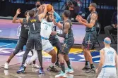  ?? COREY SIPKIN/ASSOCIATED PRESS ?? Los Angeles Lakers center Andrew Drummond (2) is surrounded by Brooklyn defenders during Saturday’s game at Barclays Center. LA won, 126-101.